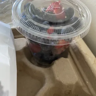 Fresh fruit = fruit cup of berries