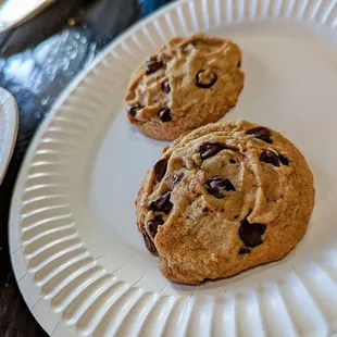 2 free cookies with Yelp check-in