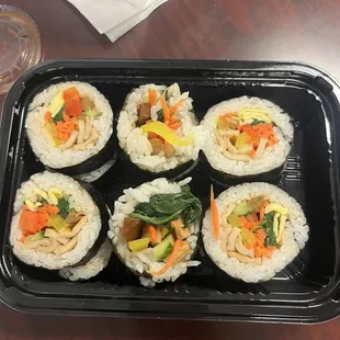 Fish cake kimbap (available on Tuesday and Thursdays)