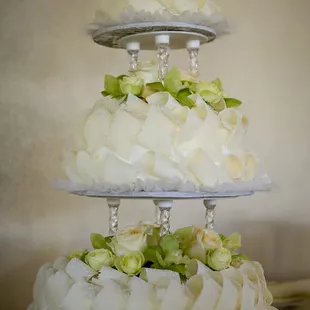 Beautiful wedding cake!