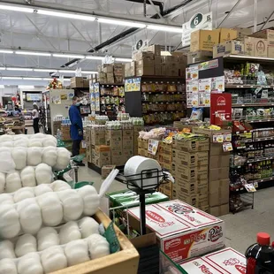 Inside Pacific Ranch Supermarket, San Lorenzo, CA.