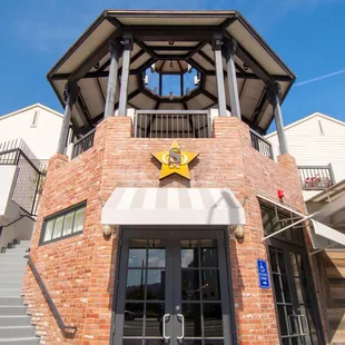 The exterior of Pacific Standard Prime steakhouse in Redondo Beach