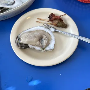 Oysters fresh and fried!
