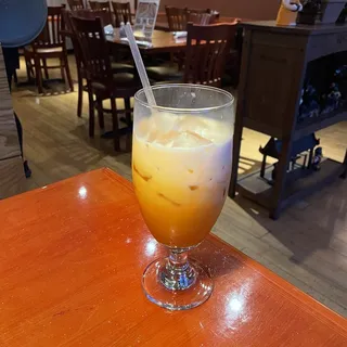 Thai Sweet Iced Tea with Cream