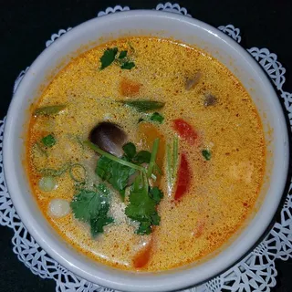 Tom Kha