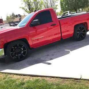 4-7 Drop kit installed with         22 x 10 KMC Gloss black wheels