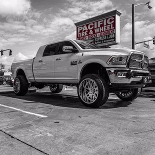 24-14 'tis chrome with Pirelli Atr tires plus a 6 inch pro comp lift