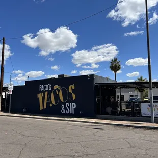 Paco's Tacos &amp; Sip