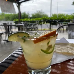 Spicy jalapeño margarita