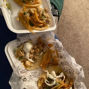 Tacos, but we added our own sour cream &amp; cilantro. No barriria sauce, no salsa or fresh pico included.