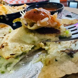 Jalapeño and cheese pupusa