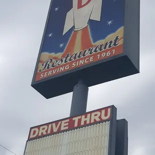 Can't miss driving by.