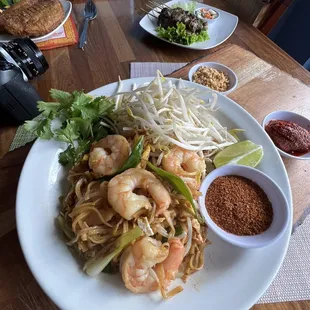 Came back and had the Pad Thai! Super yummy - just the right balance of savory and sweet.