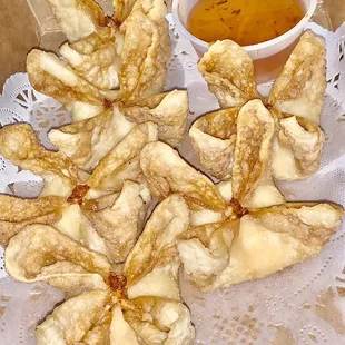 Crab Rangoon   @hybrideater