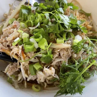 Egg noodle with crab meat (soup or dry)