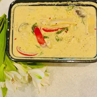 to go - green curry with chicken