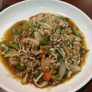 38 - Spicy Basil (Pad Kra Pao)