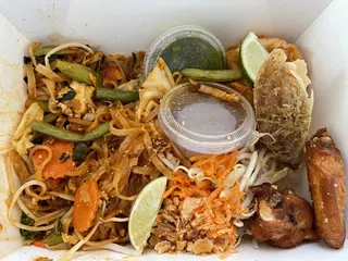 Farmhouse Thai Express - San Leandro