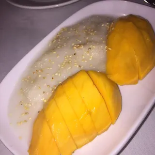 Sweet Rice with Mango