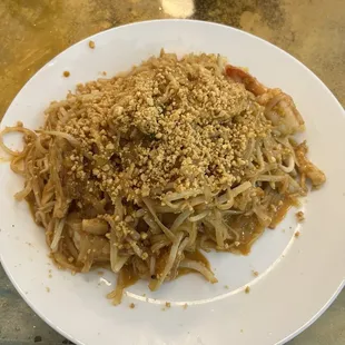 Classic Pad Thai it's Chicken &amp; Shrimp
