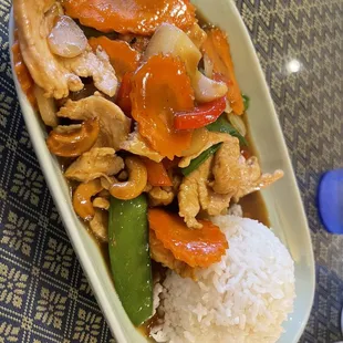 Cashew Chicken lunch