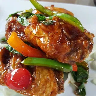Basil wings (8pcs)