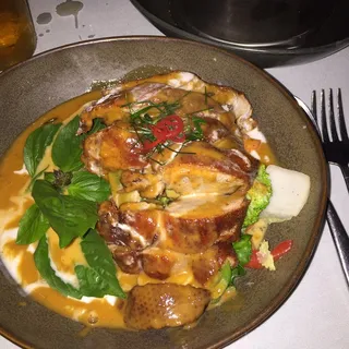 Gang Pet Ped Yang (Spicy Duck Curry)