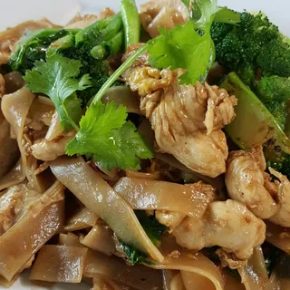 Kid's Chicken Pad See Eaw
