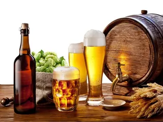 G & B Liquors & Delicatessen