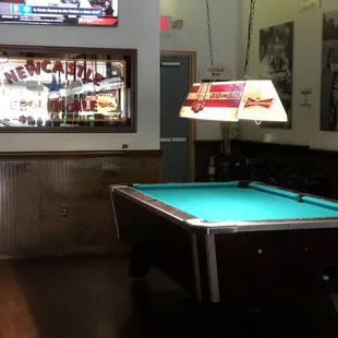 Pool table