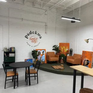 Additional seating area