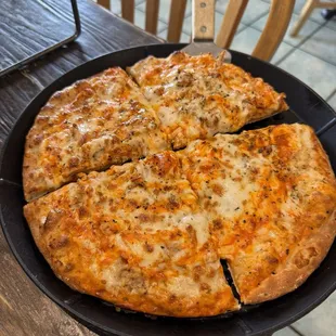 Hot Wings Pizza
