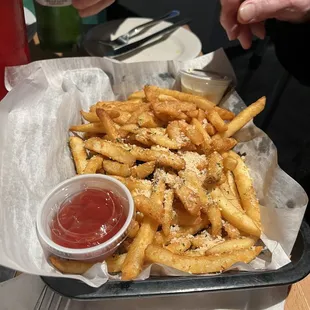 Parmesan fries