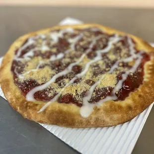 a close up of a pizza