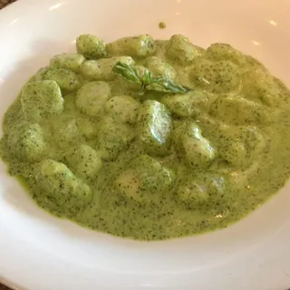 Gnocchi Alla Genovese