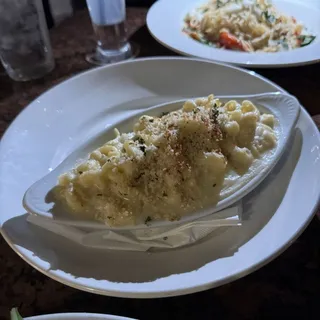 Truffle Mac N Cheese