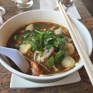 Tom Yum Noodle