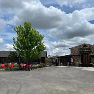 5/5/23 FYI, exterior, entrance