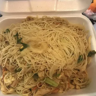 Singapore rice noodles. Really really good!