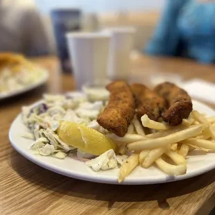 Kids Fish and Chips Lunch