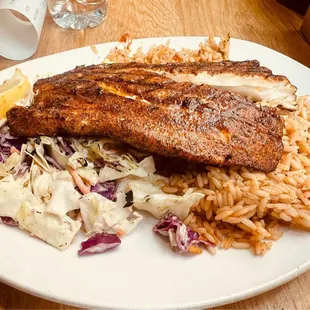 Snapper plate with Cajun seasoning