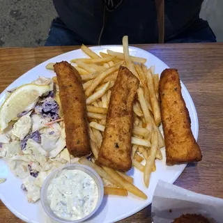 Fish and Chips Lunch Plate
