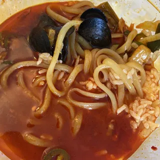 Jjamppongbap / Spicy Seafood Noodle & Rice Soup