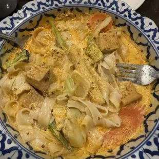 Spicy curry noodles