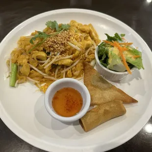 Pad Thai Noodles lunch special