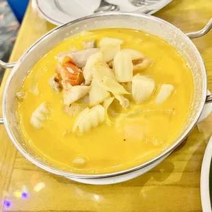 Yellow Curry with chicken   @hybrideater