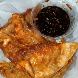 Thai Dumplings (6 pieces)