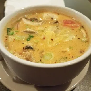 Tom Kha