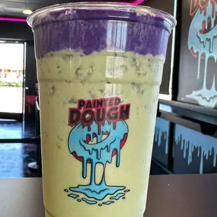 Matcha UBE

Signature Iced Matcha latte topped 
w/ UBE Foam