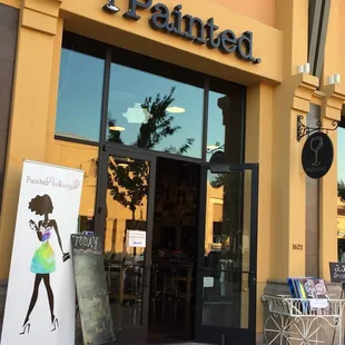 08.22.18 a couple of stores down from H&amp;M